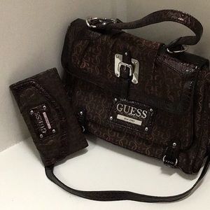 Guess Fabric Fabric Purse & Wallet.